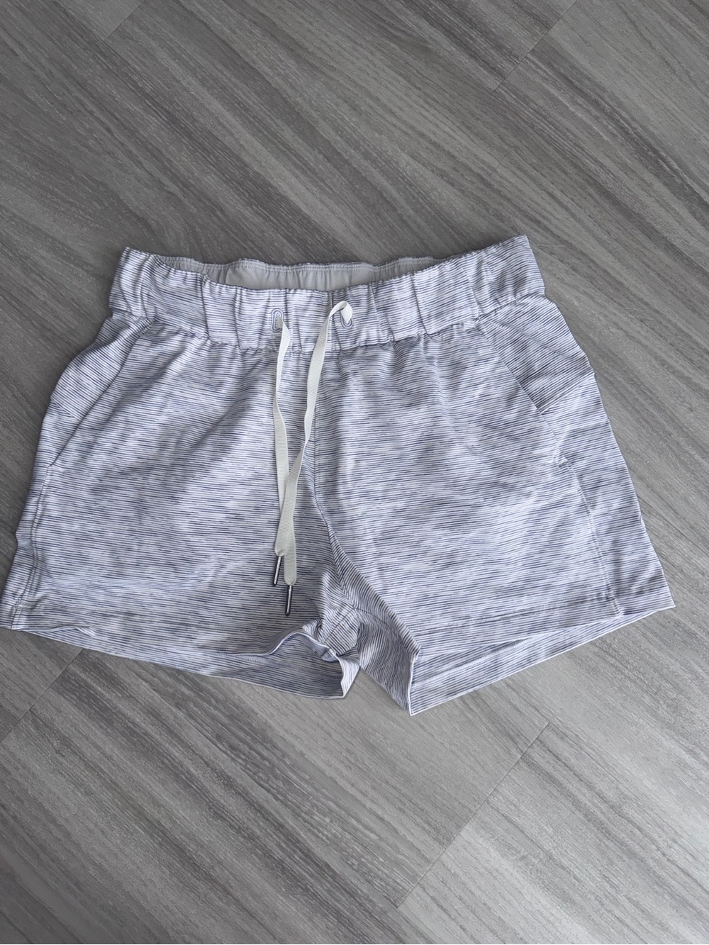 lululemon athletica Light Gray Heather Women’s Athletic Shorts